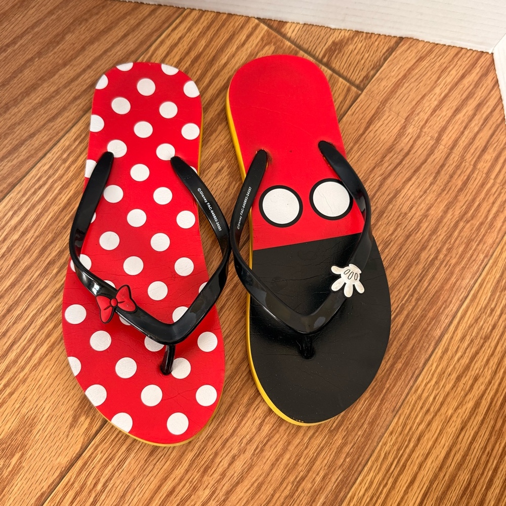 Disney Mickey & Minnie Mouse Flip Flops Sz 7-8 Vacation Resort Collectable
